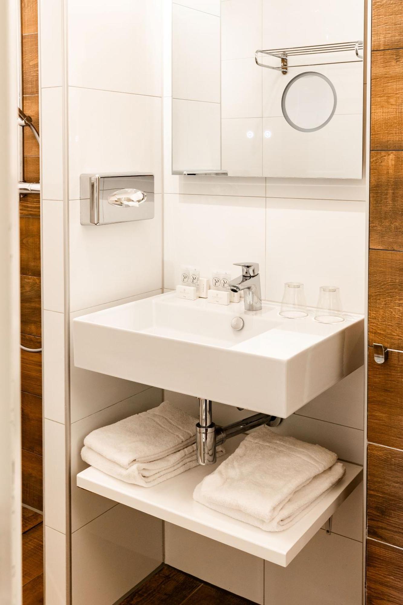 Landhuis Hotel De Herikerberg 마르케로 외부 사진