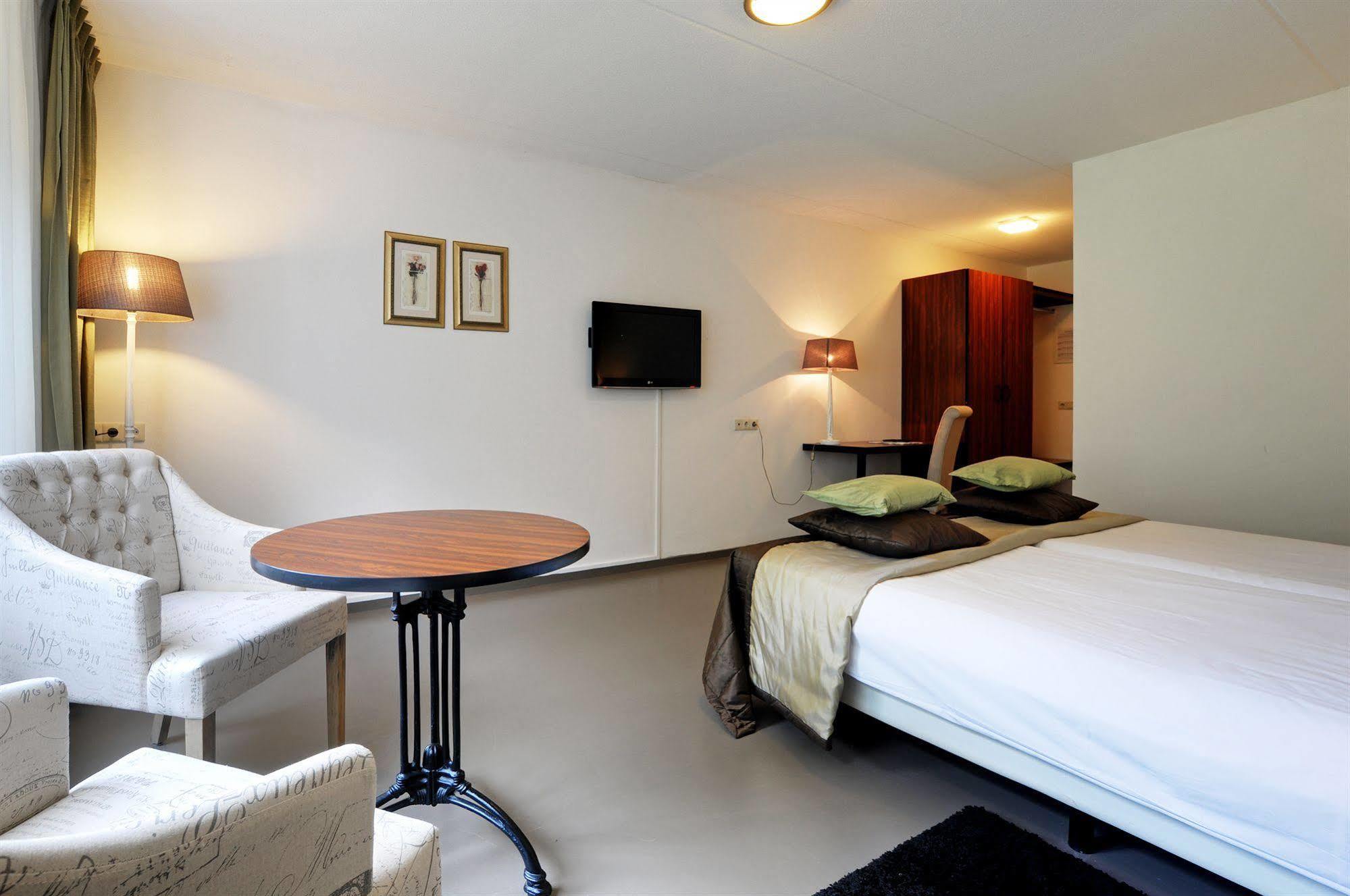 Landhuis Hotel De Herikerberg 마르케로 외부 사진